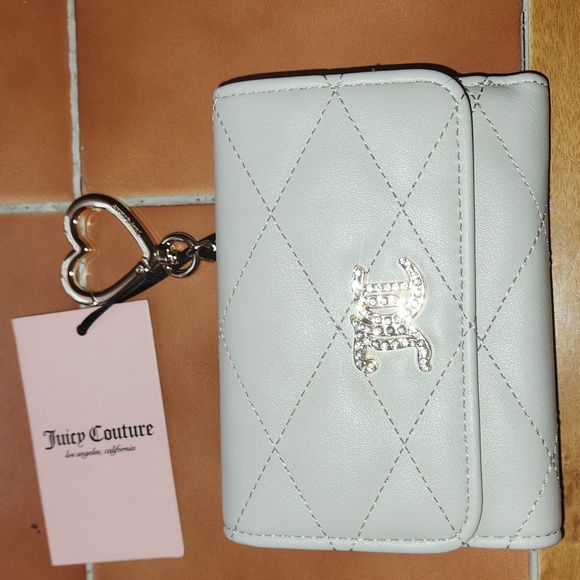 Juicy Couture Handbags - JUICY COUTURE " BRIGHTER THAN A DIAMOND" DBL SIDEDTRIFOLD NEW WITH TAG